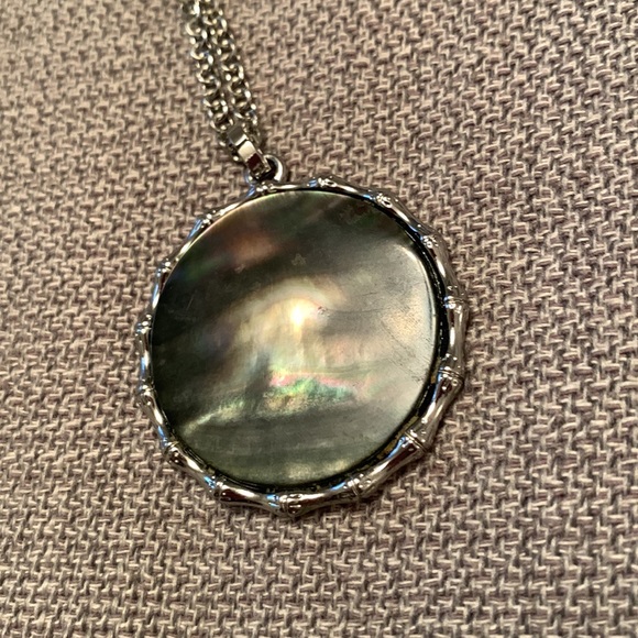WHBM Abalone Pendant Necklace Silver Tone Metal - Picture 8 of 11